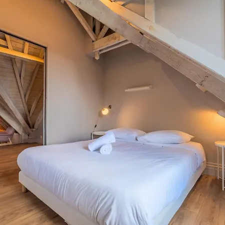 Gasthof 15 Min To Lille - Beautiful 14p House, 5 Bedrooms With Parking