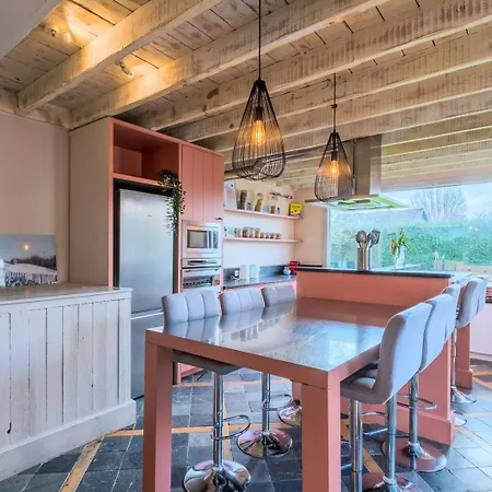 Guest house 15 Min To Lille - Beautiful 14p House, 5 Bedrooms 3*