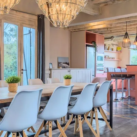 Gasthof 15 Min To Lille - Beautiful 14p House, 5 Bedrooms With Parking
