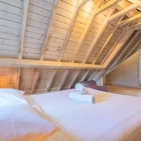 15 Min To Lille - Beautiful 14p House, 5 Bedrooms Guest house Sainghin-en-Melantois