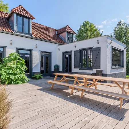 15 Min To Lille - Beautiful 14p House, 5 Bedrooms With Parking Sainghin-en-Mélantois
